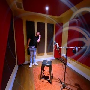 Meet your Posher, Demetri